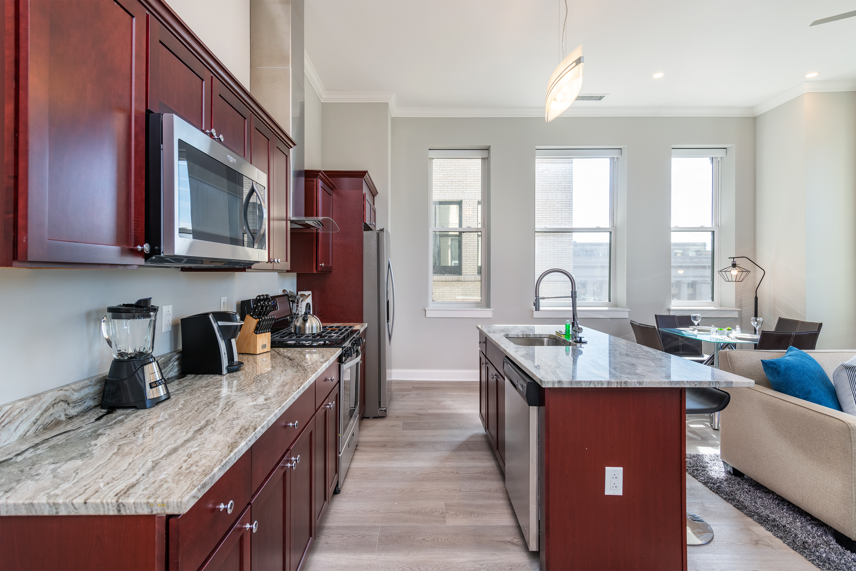 Downtown Pittsburgh furnished 2 bedroom Apartment for rent 4980 per month. Rental ID 4194122