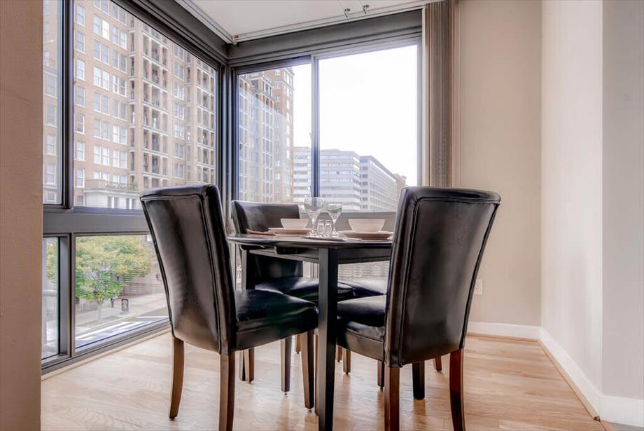 Penn Quarter NW Washington Apartments Dining Room