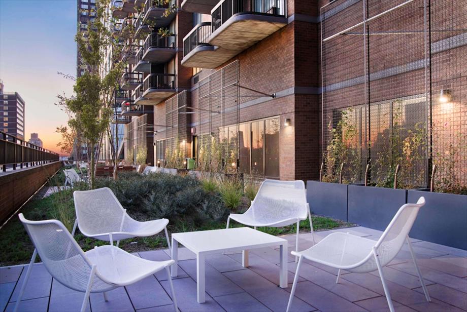 Midtown West New York Apartments Common Area