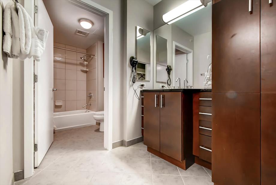 Penn Quarter NW Washington Apartments Bathroom