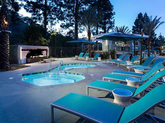 Universal City Los Angeles Apartments Pool
