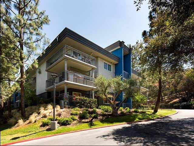 Universal City Los Angeles Apartments Building Exterior