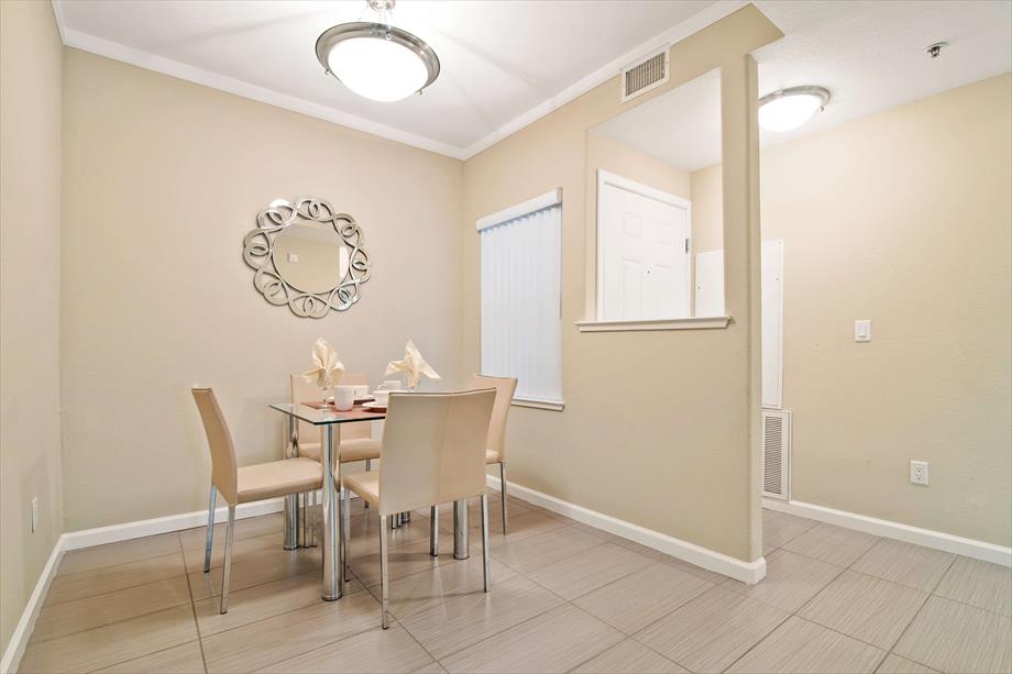 Sunnyvale/Mountain View/Cupertino Mountain View Apartments Dining Room
