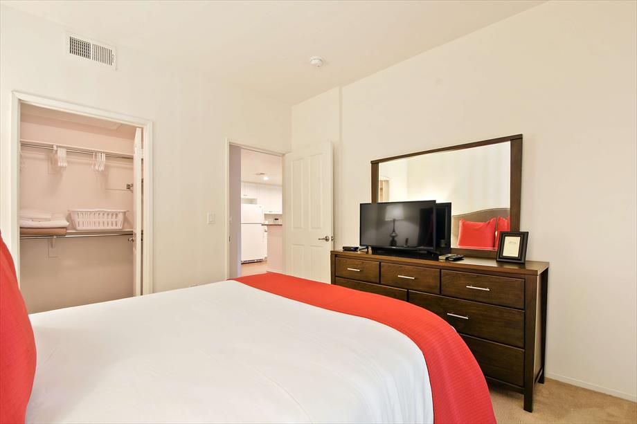 Irvine Apartments Bedroom