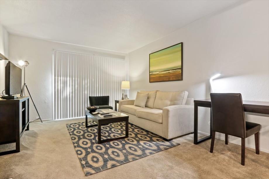 Universal City Los Angeles Apartments Living Room