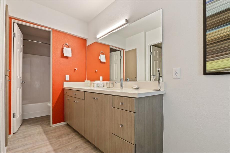 Universal City Los Angeles Apartments Kitchen