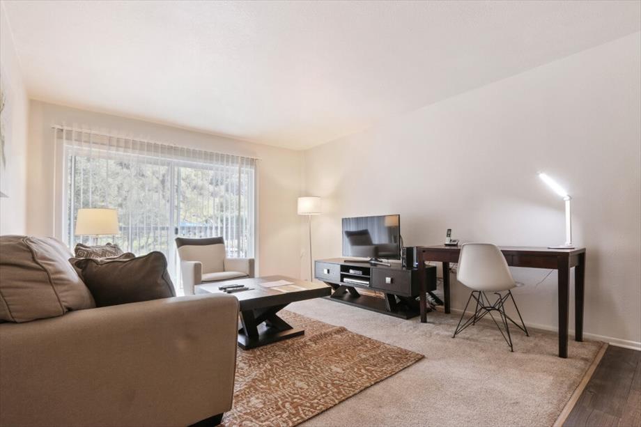 Universal City Los Angeles Apartments Living Room