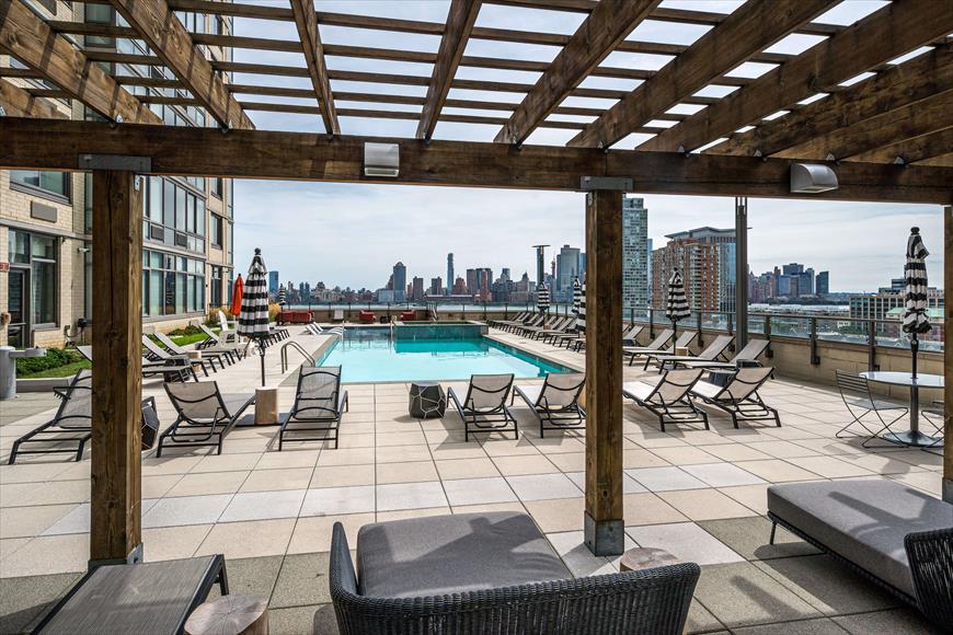Jersey City Apartments Pool